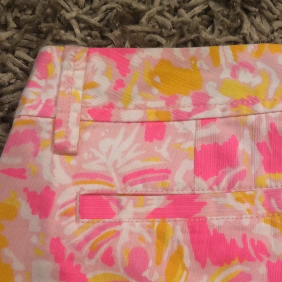 Callahan lilly pulitzer shorts. size 2. - Picture 11 of 11